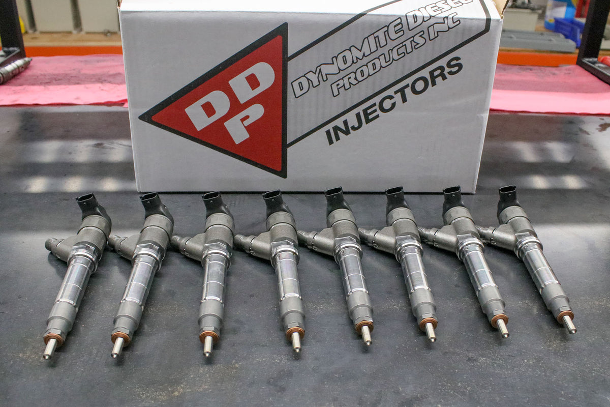 Chevy Duramax 08-10 LMM Brand New 300 Percent Over Injector Set (SAC Nozzles) Dynomite Diesel